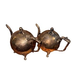 2 Antique Meriden CT. Co. Silver‎ Plate Teapot Lion Head Claw Feet